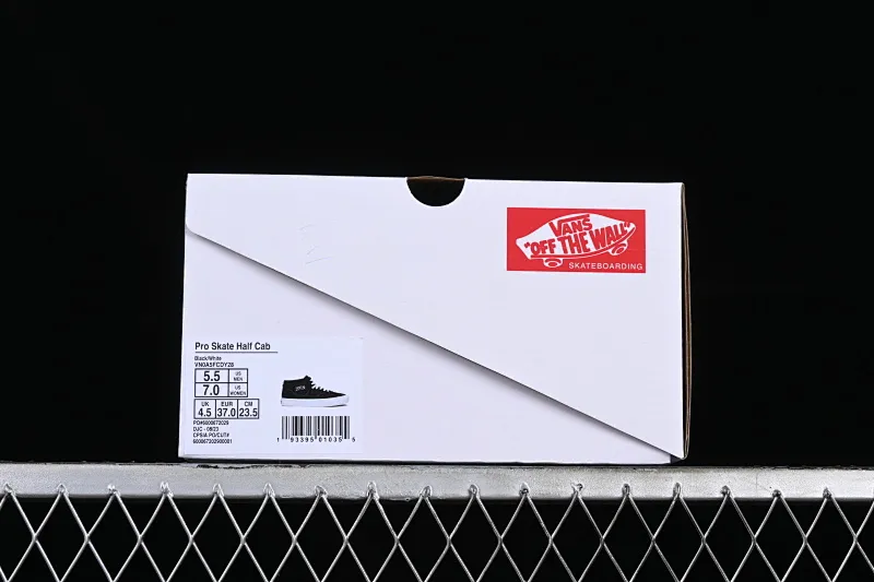 All Categories Vans Vans Series Vans Mid Vans China Vans Half Cab 33 Dx Anaheim Series China Skateboard Shoes VN0A5FCDY28